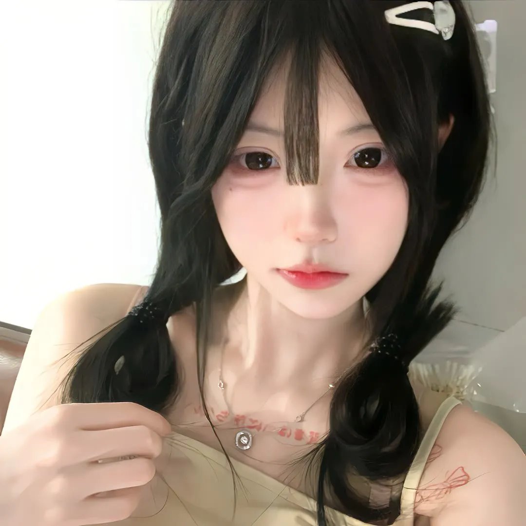 三小一家人